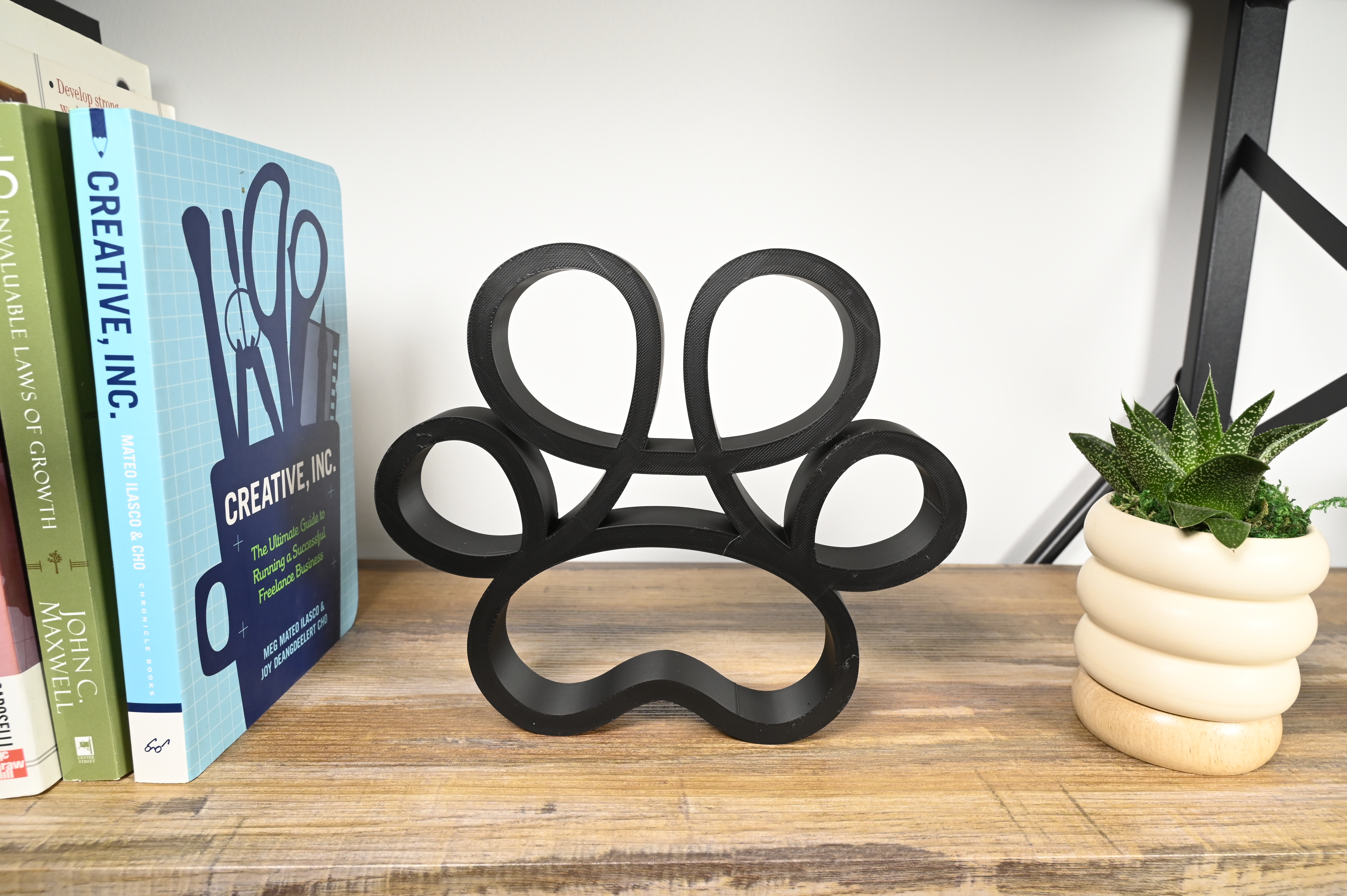 Curly Cat Paw — extra 1